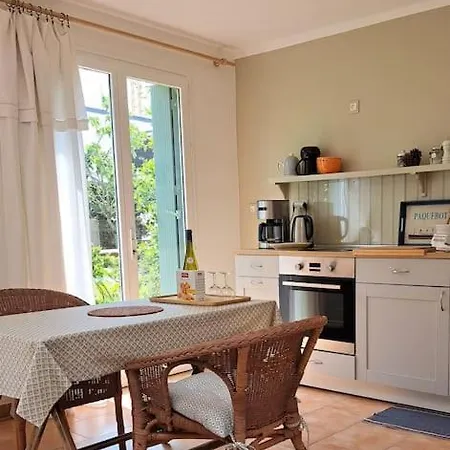 Maisonnette L'olivier Bleu Nyaraló