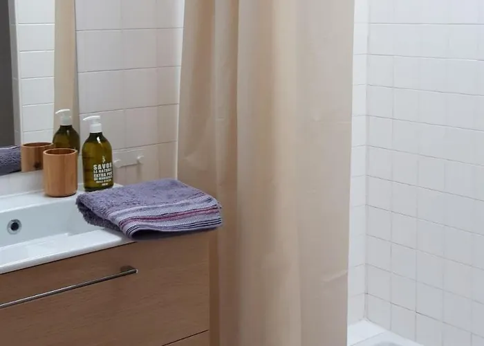 Maisonnette L'olivier Bleu 度假居